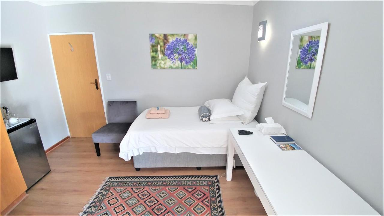Besigheim Bed & Breakfast Stellenbosch Bagian luar foto